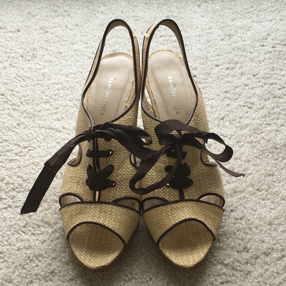 Ramon Tenza Heels Size 9 - Picture 4 of 8